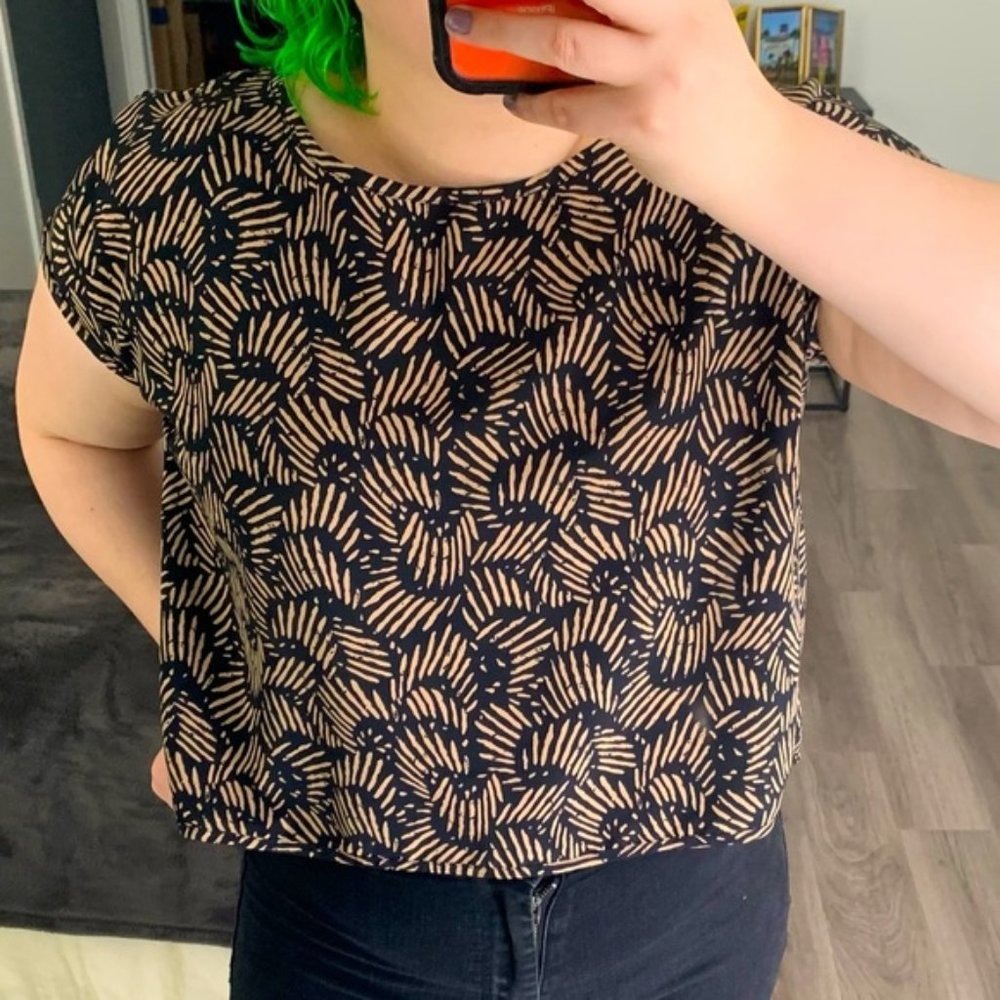 Slit Back Black Brown Crop Top Size Small